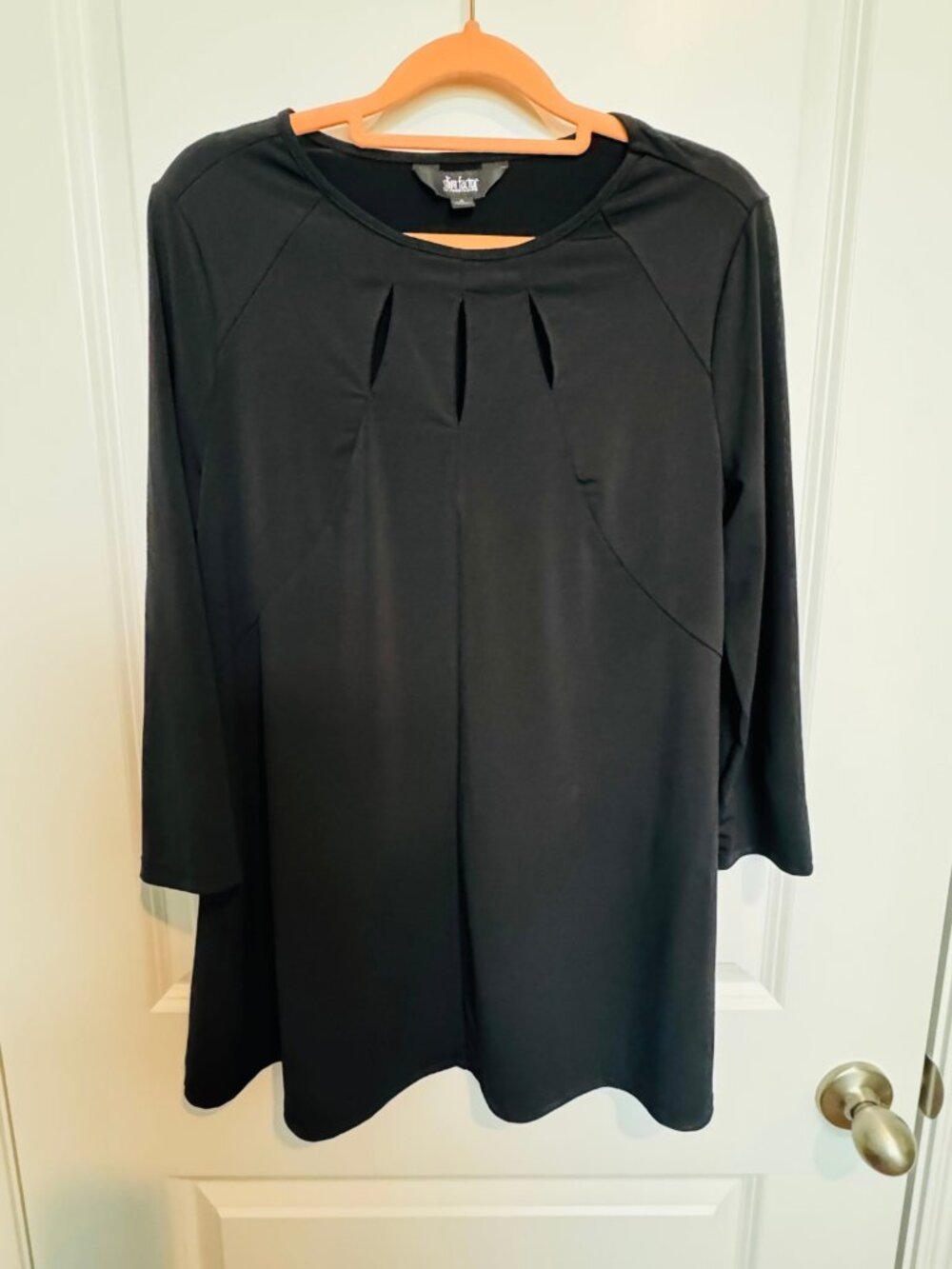 Slim Factor by Investments Black Pleated Neckline Top Size S